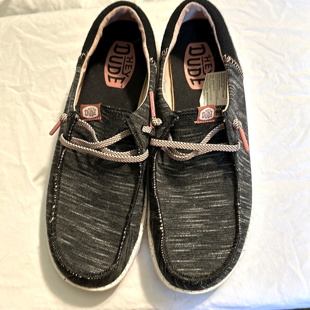 Hey Dude women’s size 9